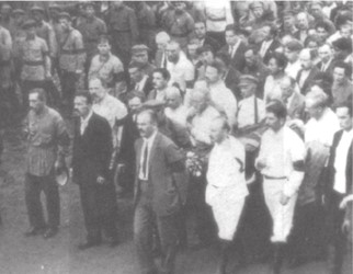 제르진스키 장례식에서의 스탈린 (1926년 7월).jpg