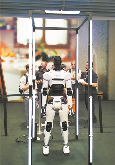 독일 스타트업 뉴라 로보틱스(NEURA Robotics) 가 전시회에서 발표한 휴머노이드 로봇 4NE1 Gen 3.png
